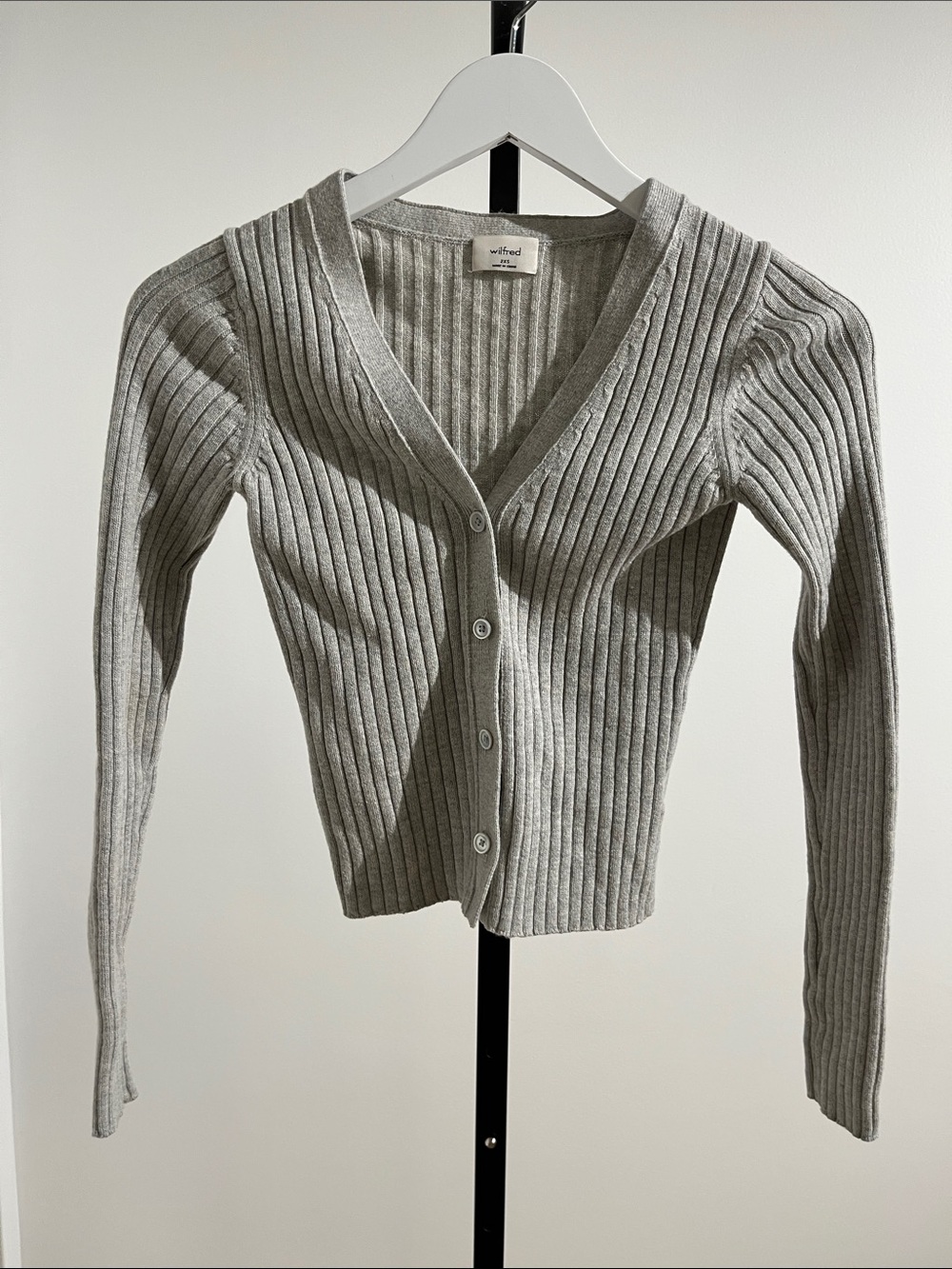 Wilfred Gray Ribbed V-Neck Button Cardigan